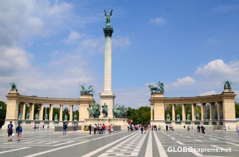 Postcard Budapest (HU) - the Millennium Monument