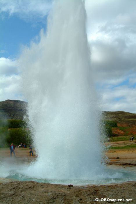 Postcard Stokkor - a regularly erupting geyser