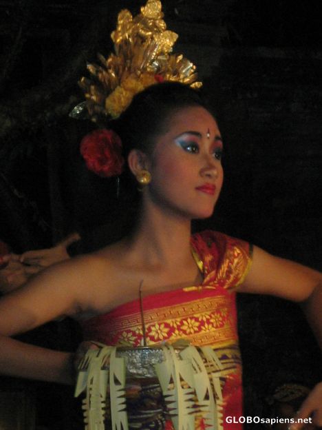 Postcard Bali dance !