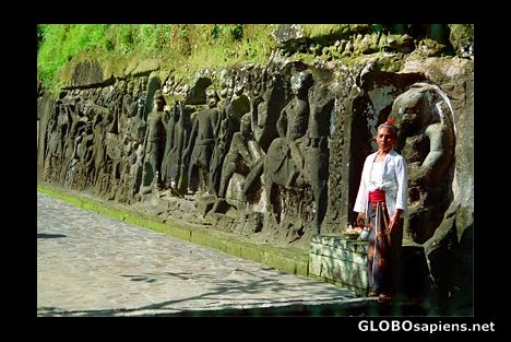 Postcard Yeh Pulu carvings near Ubud