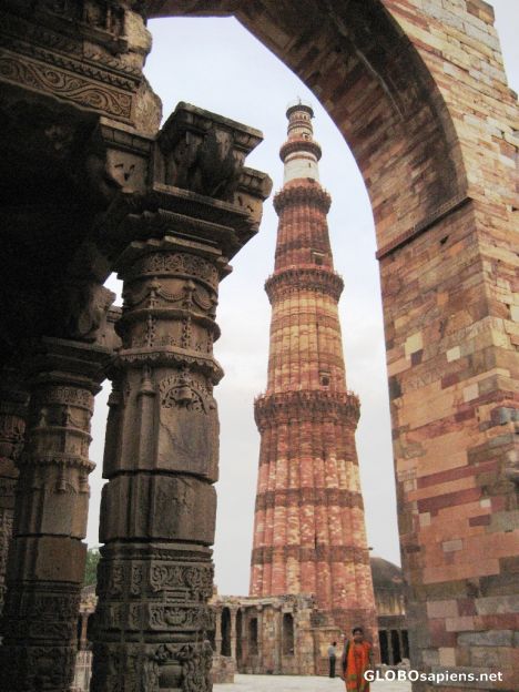 Postcard Qutab Minar at 72 meters tall