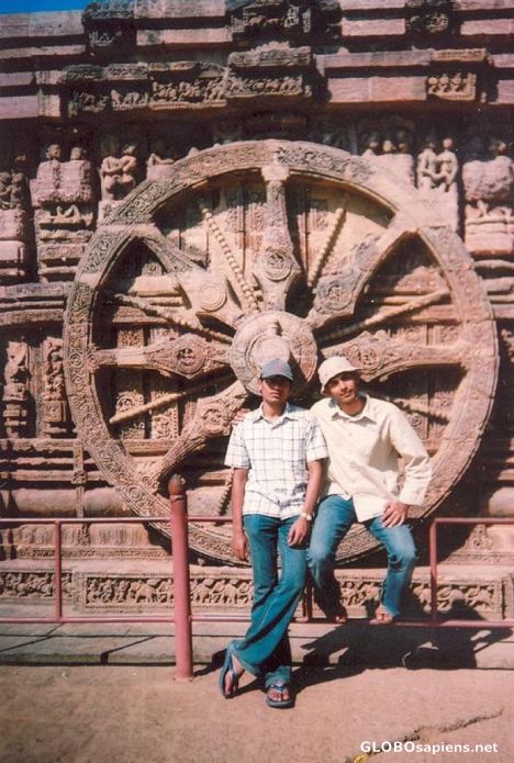 Postcard Famous wheel at de Sun Temple- Konark-Orissa-India