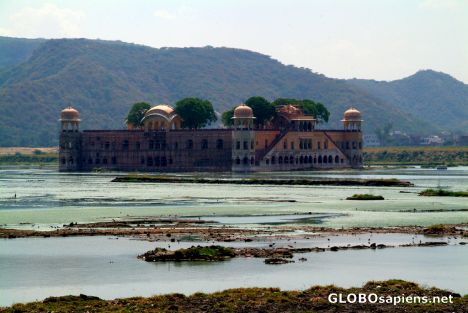 Postcard Jaipur - Palace on water