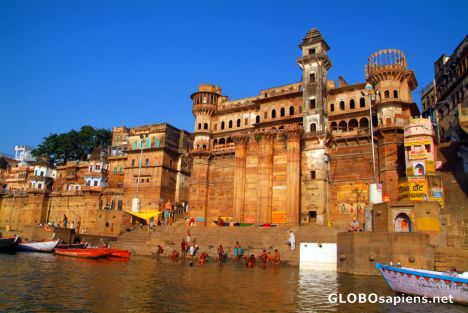 Postcard Varanasi - a palace?