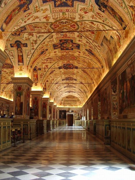 Postcard Unforgettable Vatican museums