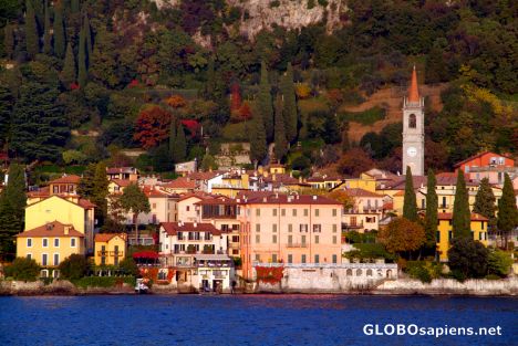 Postcard Varenna - colours of the fall