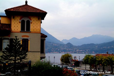 Postcard Varenna - on the way to the ferry