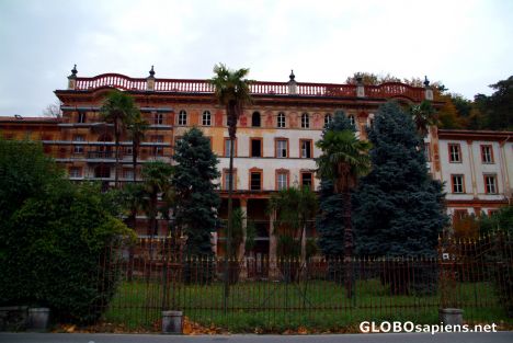 Postcard Bellagio - ruined palace