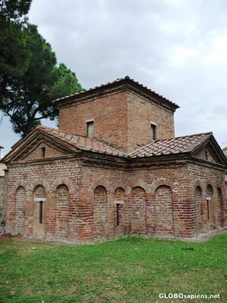 Postcard Galla Placidia's mausoleum