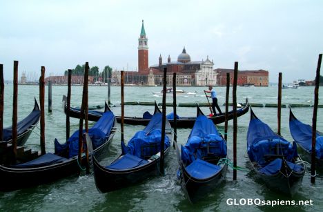 Postcard Venice (IT) - a few gondolas