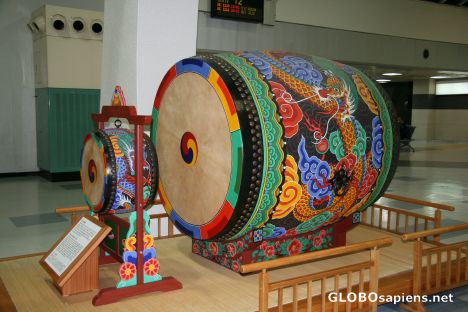 Postcard korean drums
