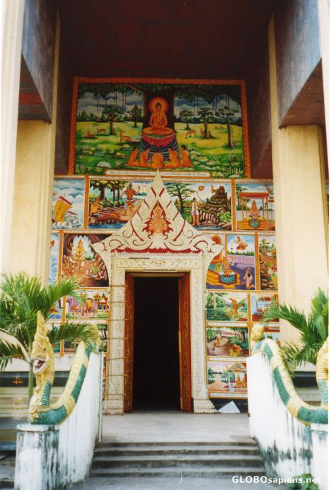 Postcard Wat doorway detail