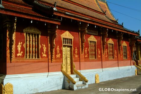 Postcard Luangprabang - colourful facade