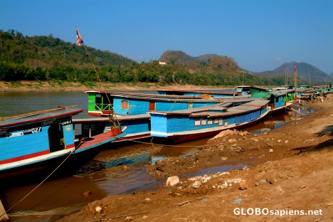 Postcard Luangprabang - Mekong boats