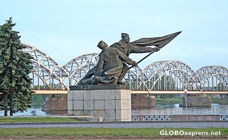 Postcard Monument near the railway bridge