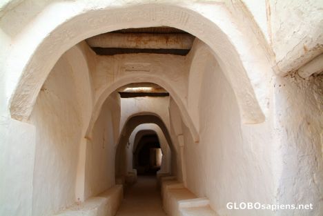 Postcard Ghadames - another arched street