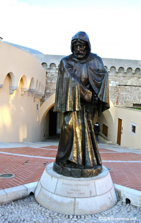 Postcard Monaco- Statue of François Grimaldi, 