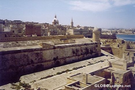 Postcard Fort St Alamo and Valletta