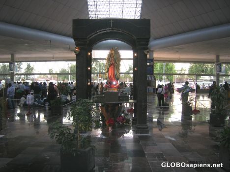 virgen de guadalupe with mexican flag. 12 - La Virgen de Guadalupe