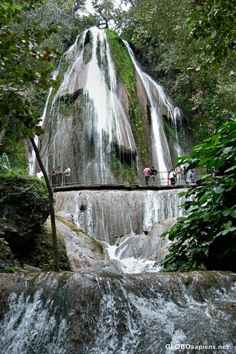 Cascadas Cola de Caballo (Horsetail Falls)