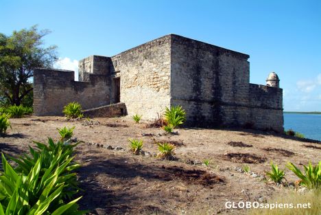 Postcard Ibo - the small fort