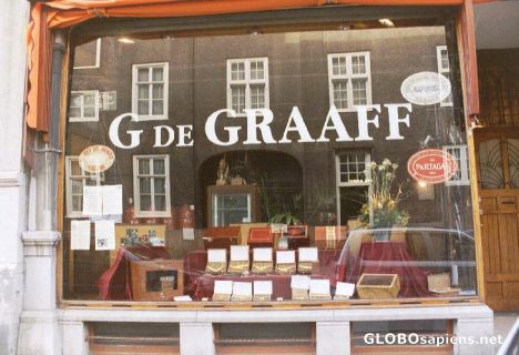 Postcard De Graaff, sigar speciality shop