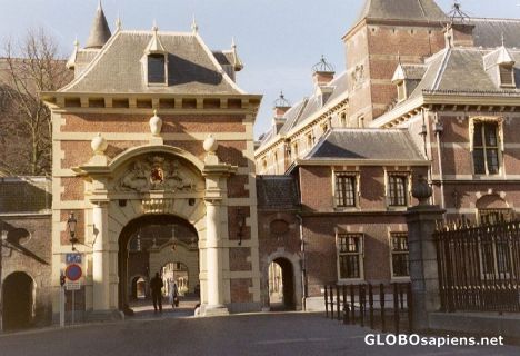 Postcard Entrance to the Binnenhof, the Inner Court