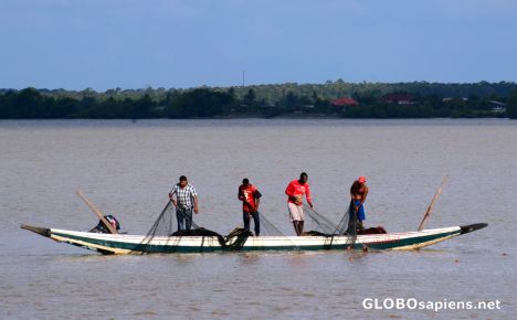 Postcard Paramaribo (SR) - fishing