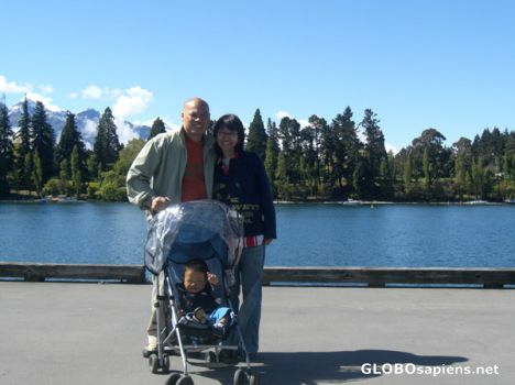 Postcard family shot at Lake Wakatipu