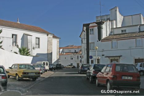 Postcard Portugal, Estremoz: Uma rua debaixo do sol