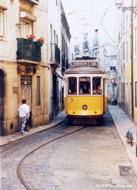 Postcard Lisboa, the famous Tram 28