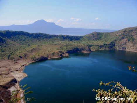 the taal volcano crater
