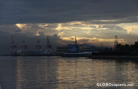 Postcard Manila sunset