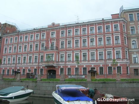 Postcard Chinese Consulate, in Canal Griboyedova