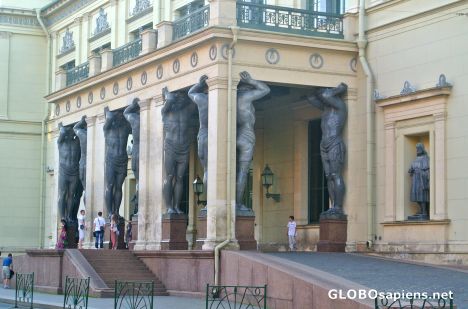 Postcard Saint Petersburg - The caryatid portico