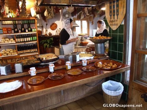 Postcard La Granja - food tasting