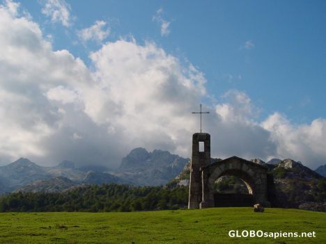 Postcard Covadonga Cross