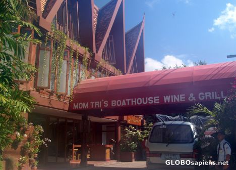 Postcard Mom Tri's Boathouse and Grill