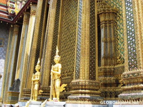 Postcard Golden Garudas guard the entrance to Emerald Budda