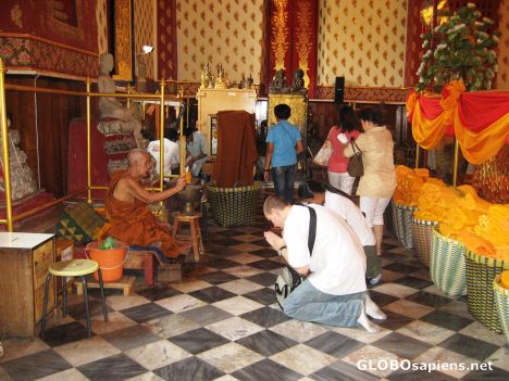 Postcard Earning of Merit in Viharn Phra Mongkol Bopitah