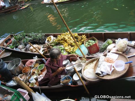 Postcard Damnoen Saduak Floating Market - Fast Food?
