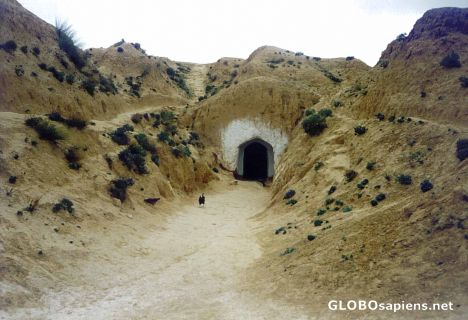 Postcard Troglodytes 1/5: Cave Entrance