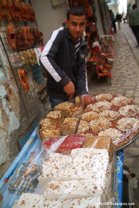 Postcard Sousse (TN) - sweets seller