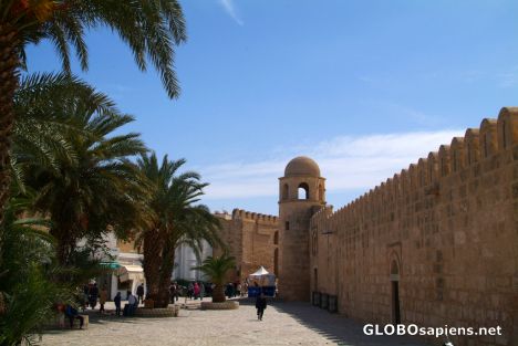 Postcard Sousse (TN) - a side view of the Grande Mosque