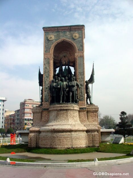 Postcard Taksim Statue