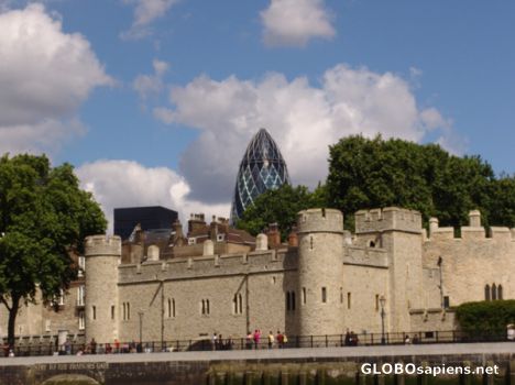 Postcard The Tower of London with Swiss Re Tower