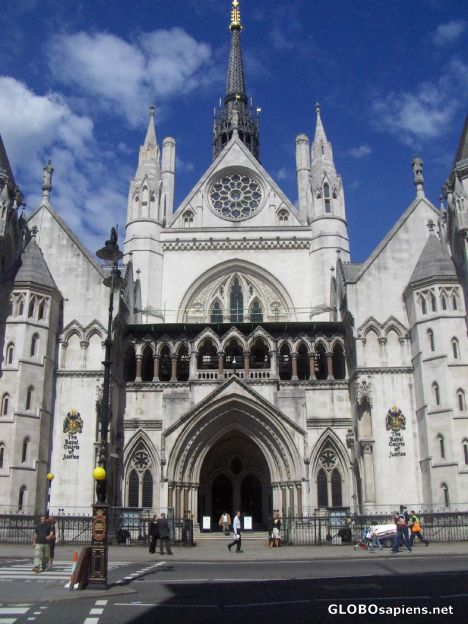 Postcard Fleet Street - Royal Court of Justice
