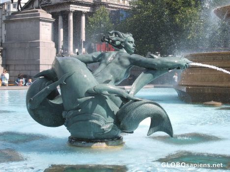 Postcard Trafalgar Square Fountains