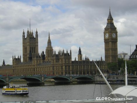 Postcard Parliament and Big Ben