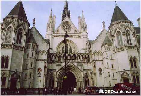 Postcard The Royal Courts of Justice